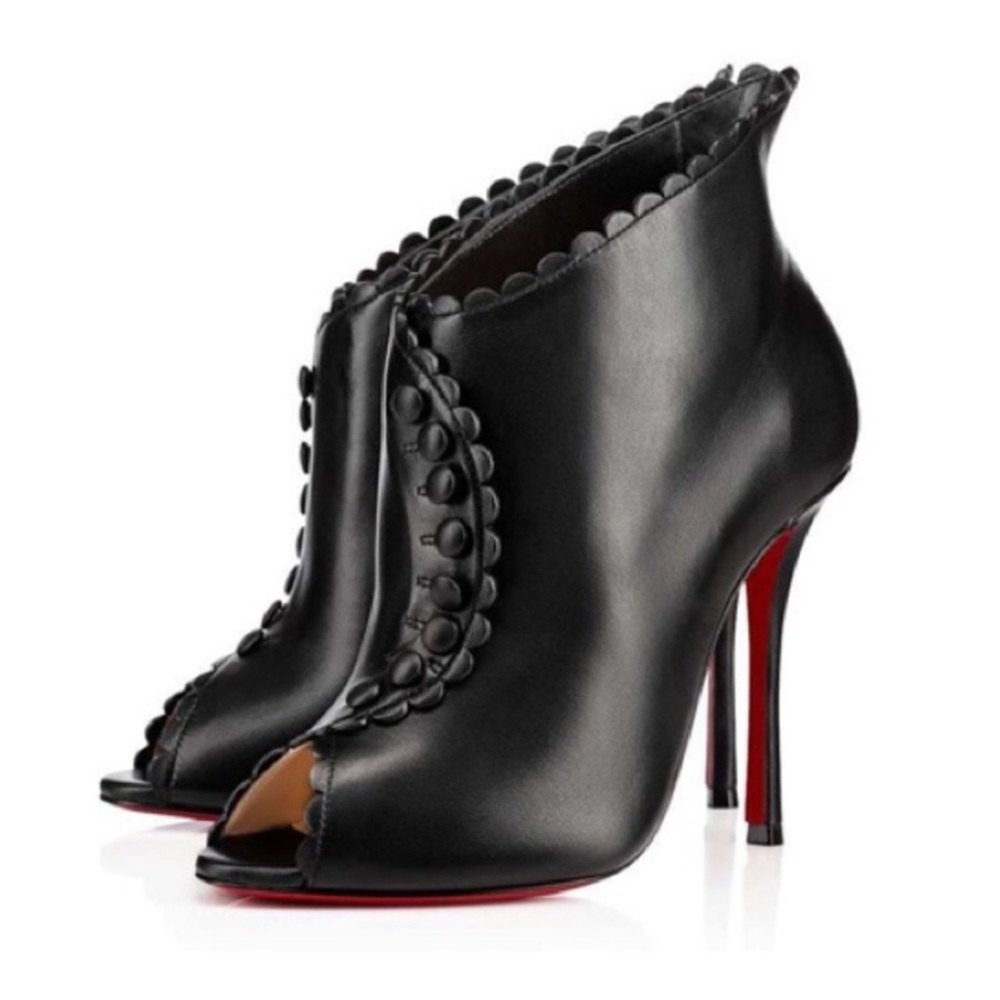 Christian Louboutin Deguise 100 Scalloped Leather Peep-toe Booties In Black 39